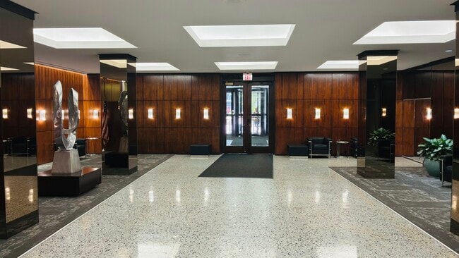 Building Photo - 535 N Michigan Ave