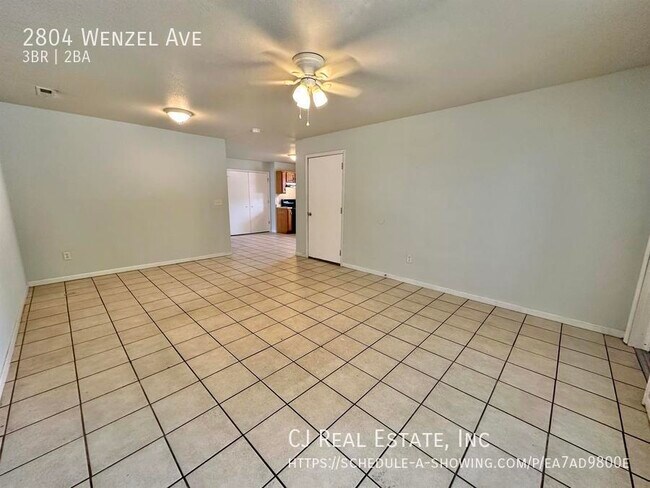Building Photo - 2804 Wenzel Ave