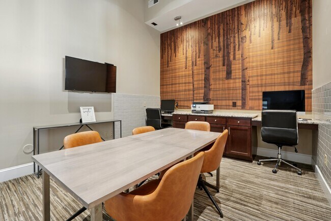 Foto del edificio - Greylyn Estates