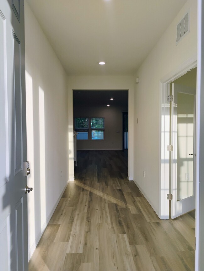 Foto del edificio - 5191 SW 52nd Dr