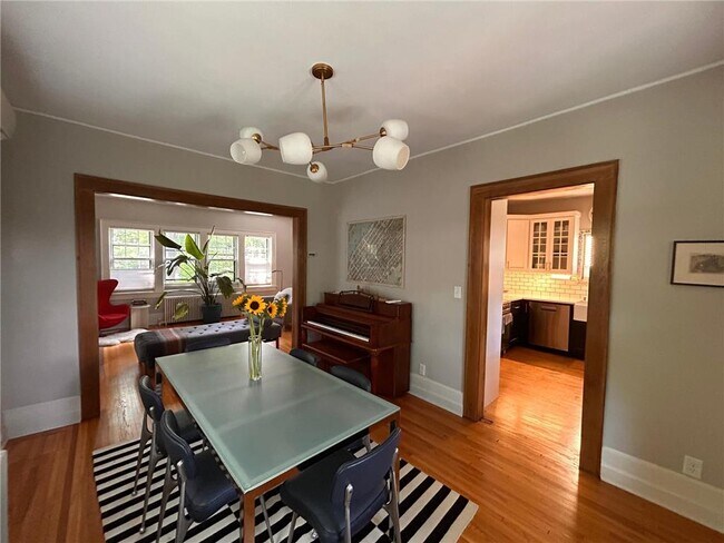 Foto del edificio - 749 Fairmount Ave