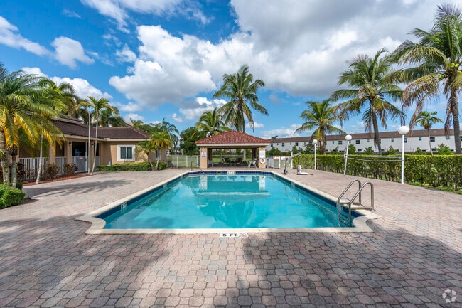 Terraza de la piscina - Westview Gardens