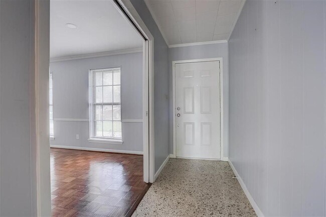 Foto del edificio - 712 2nd St