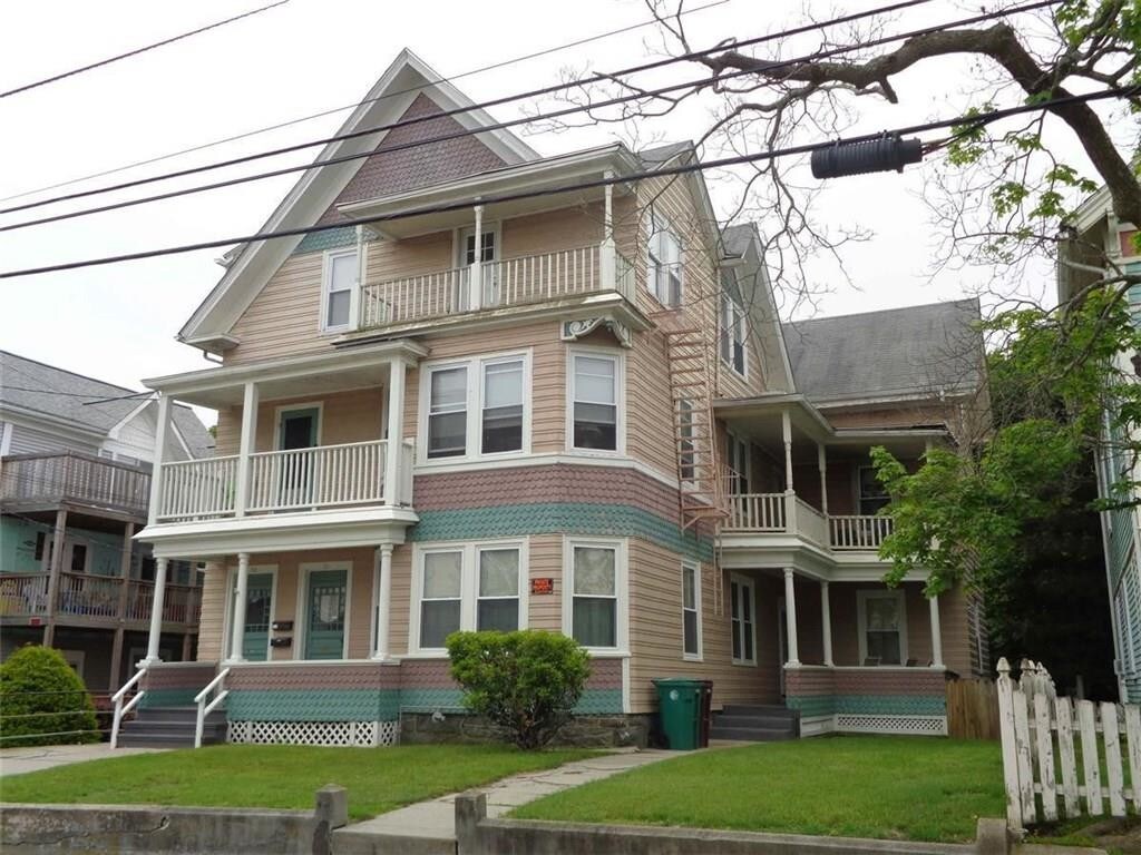 113 Harrison Ave, Woonsocket, RI 02895 Room for Rent in Woonsocket, RI
