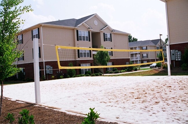 Building Photo - Salisbury Village at Castlewood