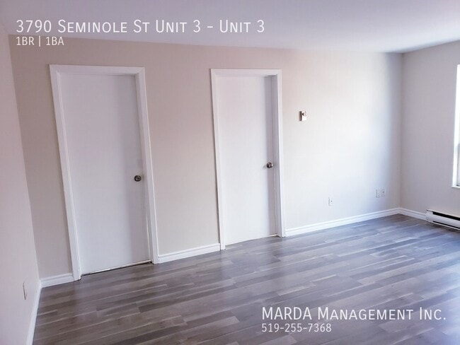 Building Photo - Renovated 1 BED/1 BATH in East Windsor ALL...