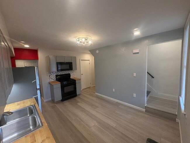 Building Photo - 429 Monongahela Ave