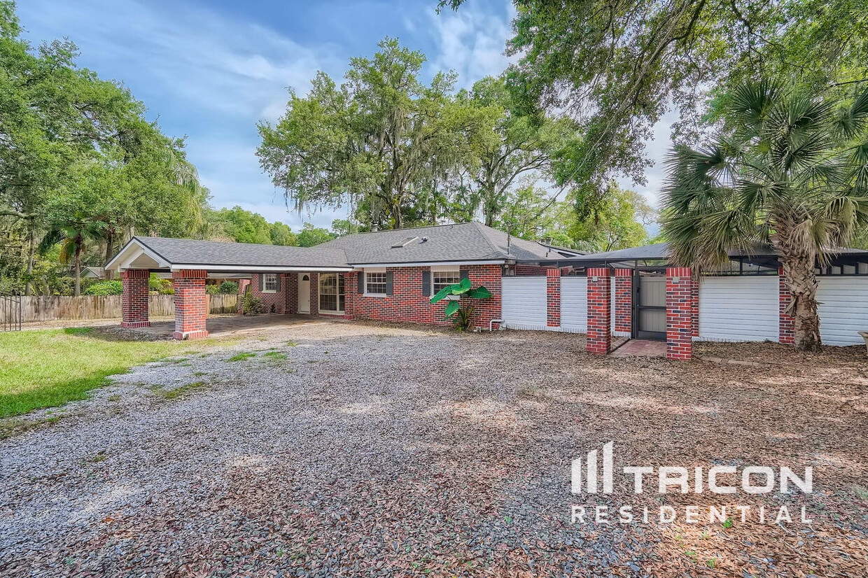Building Photo - 1617 Alder Way