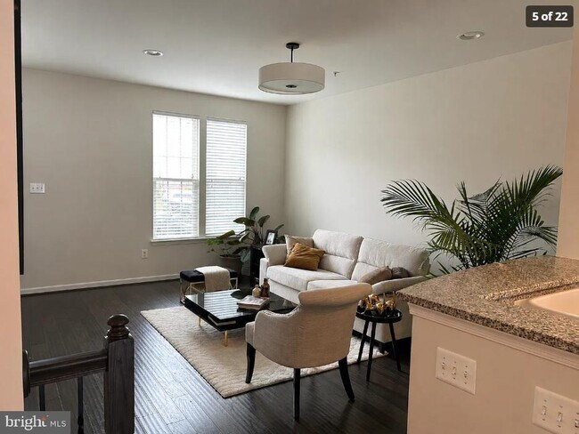 Building Photo - 4560 Tinder Box Cir