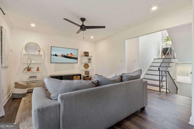 Foto del edificio - 3301 Henderson Mill Rd