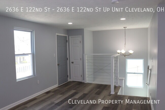 Building Photo - Fully Renovated Cleveland Duplex