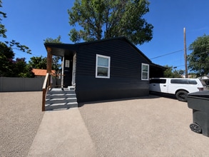 Building Photo - 160 E 300 N