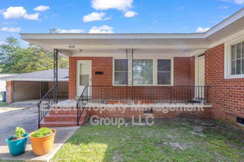 Foto principal - 600 W Surles St