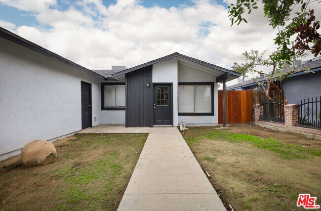 Foto del edificio - 1040 Iris St