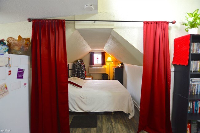 Foto del edificio - 906 Laurel St