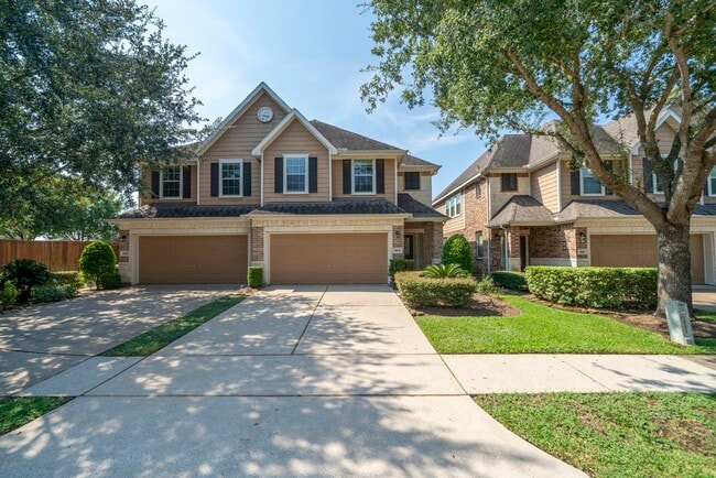 Building Photo - 3906 Waterford Ln