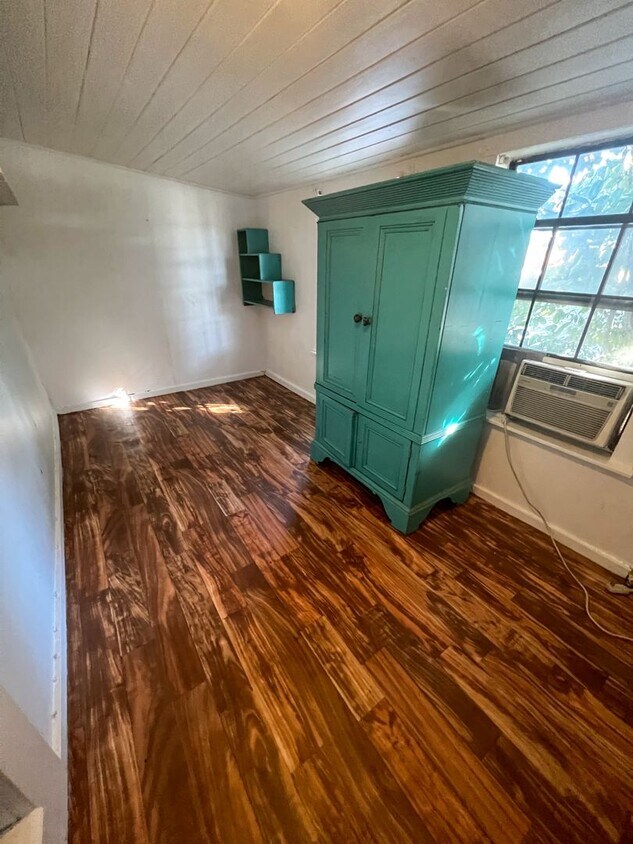Foto principal - Charming Cottage on Beach Drive, Fort Walt...