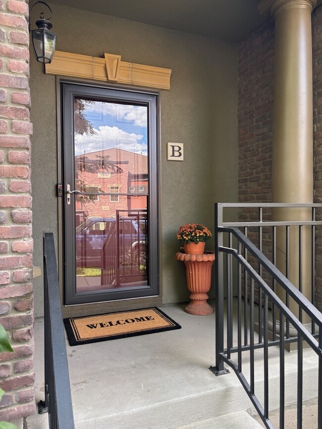 Photo - 9509 Cedarhurst Ln Townhome