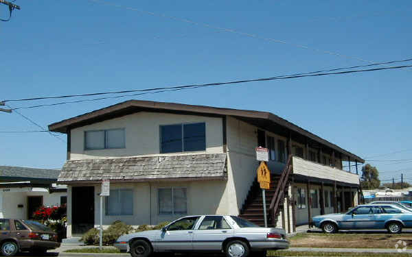 Building Photo - 2133 Market Ave