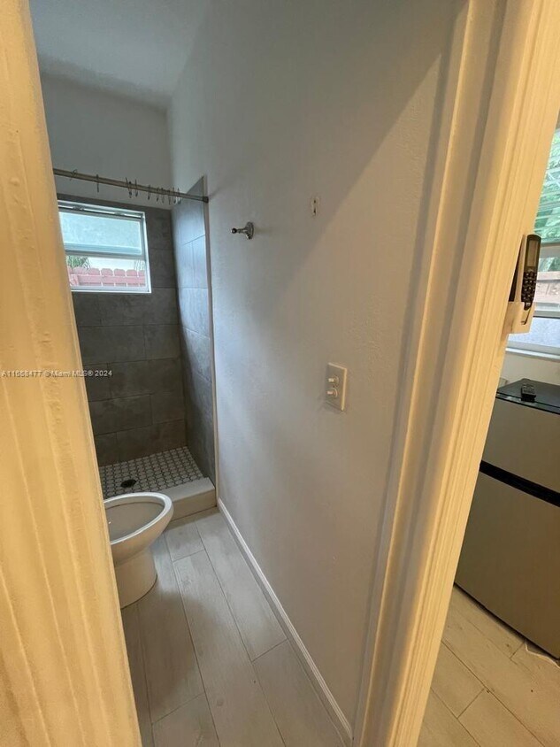 Foto del edificio - 6560 Sheridan St