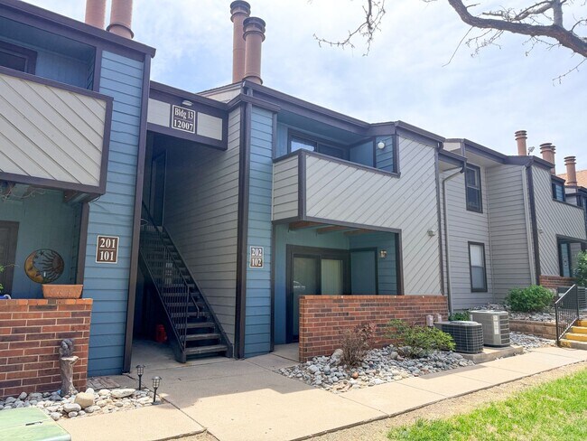 Photo - Bright and Welcoming Condo in Aurora!
