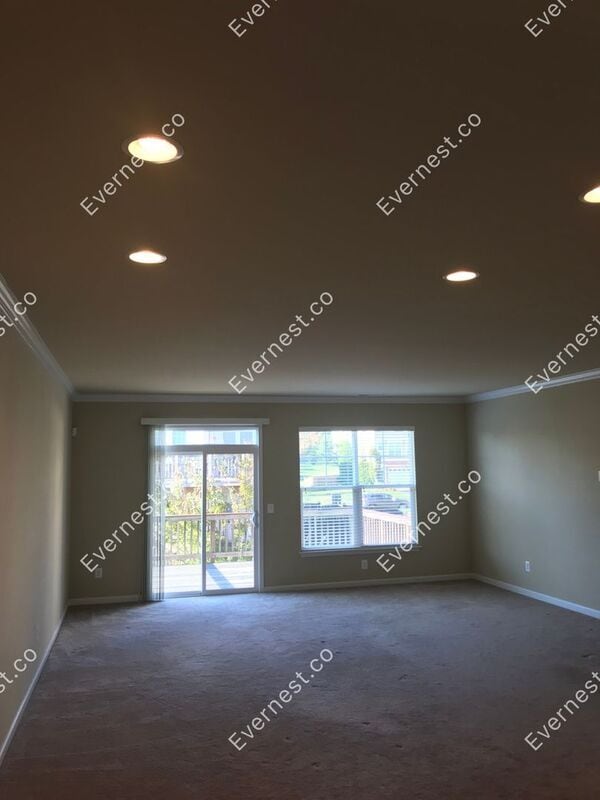 Building Photo - 18 Ocala Way
