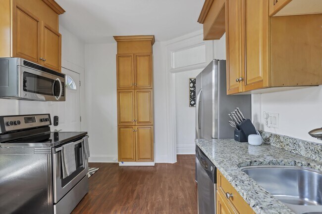 Foto del edificio - 82 Price Ave