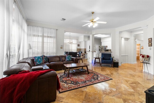 Foto del edificio - 1510 Meadow Glade Ct