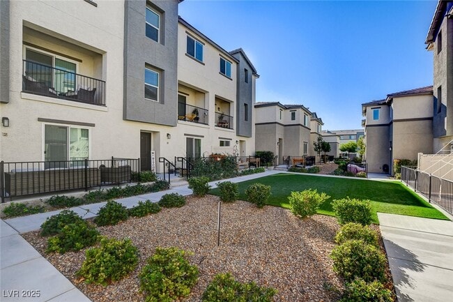 Foto del edificio - 2824 Copper Wind Ln