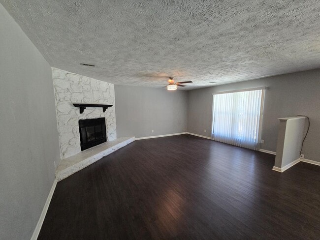 Building Photo - 6911 Wickersham Rd