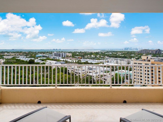 Building Photo - 781 Crandon Blvd