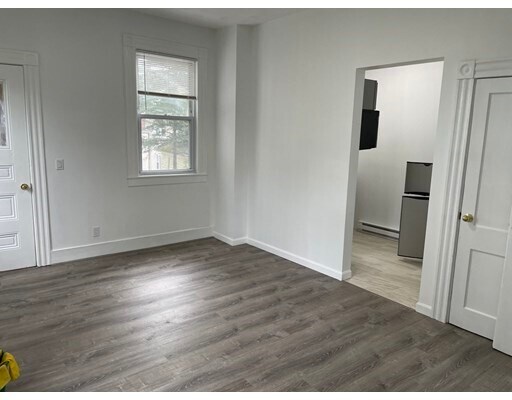 Building Photo - 48 Grandview Ave