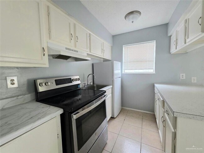 Foto del edificio - 8 N 11th St