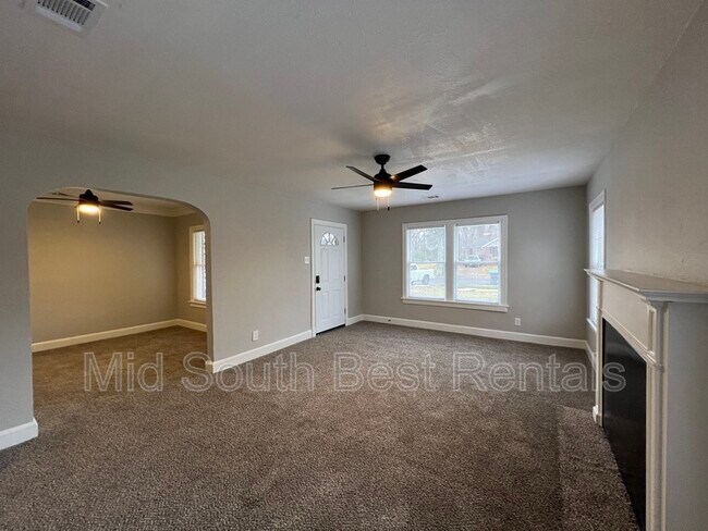 Foto del edificio - 610 E Frank Ave