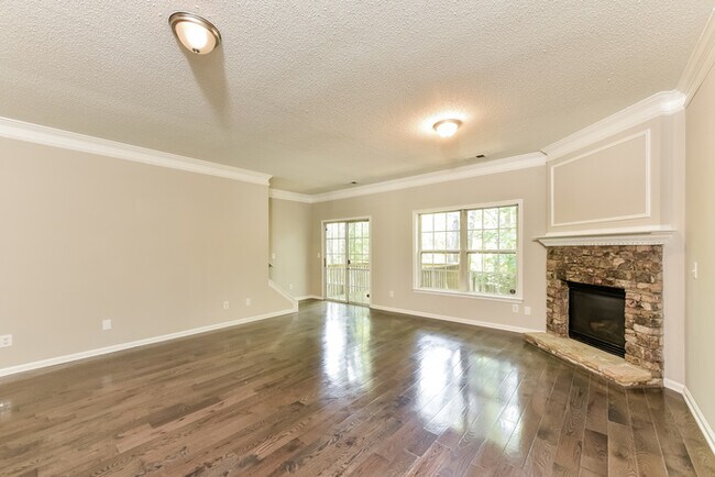 Foto del edificio - Spacious 3-Bedroom Home in Lawrenceville