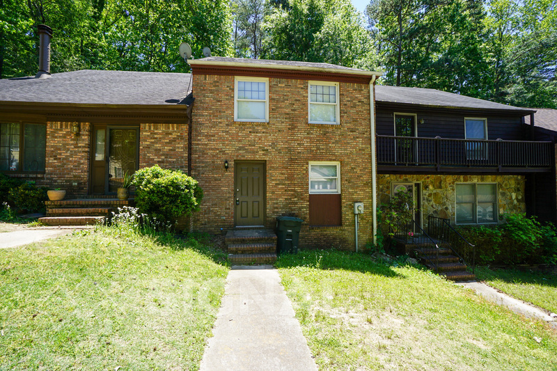 Primary Photo - 725 Eastern Manor Ln