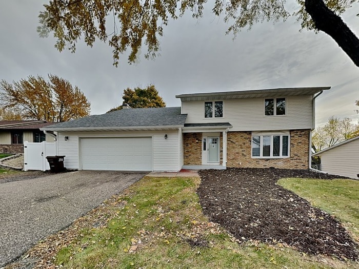 Primary Photo - 8525 Ivywood Ave S