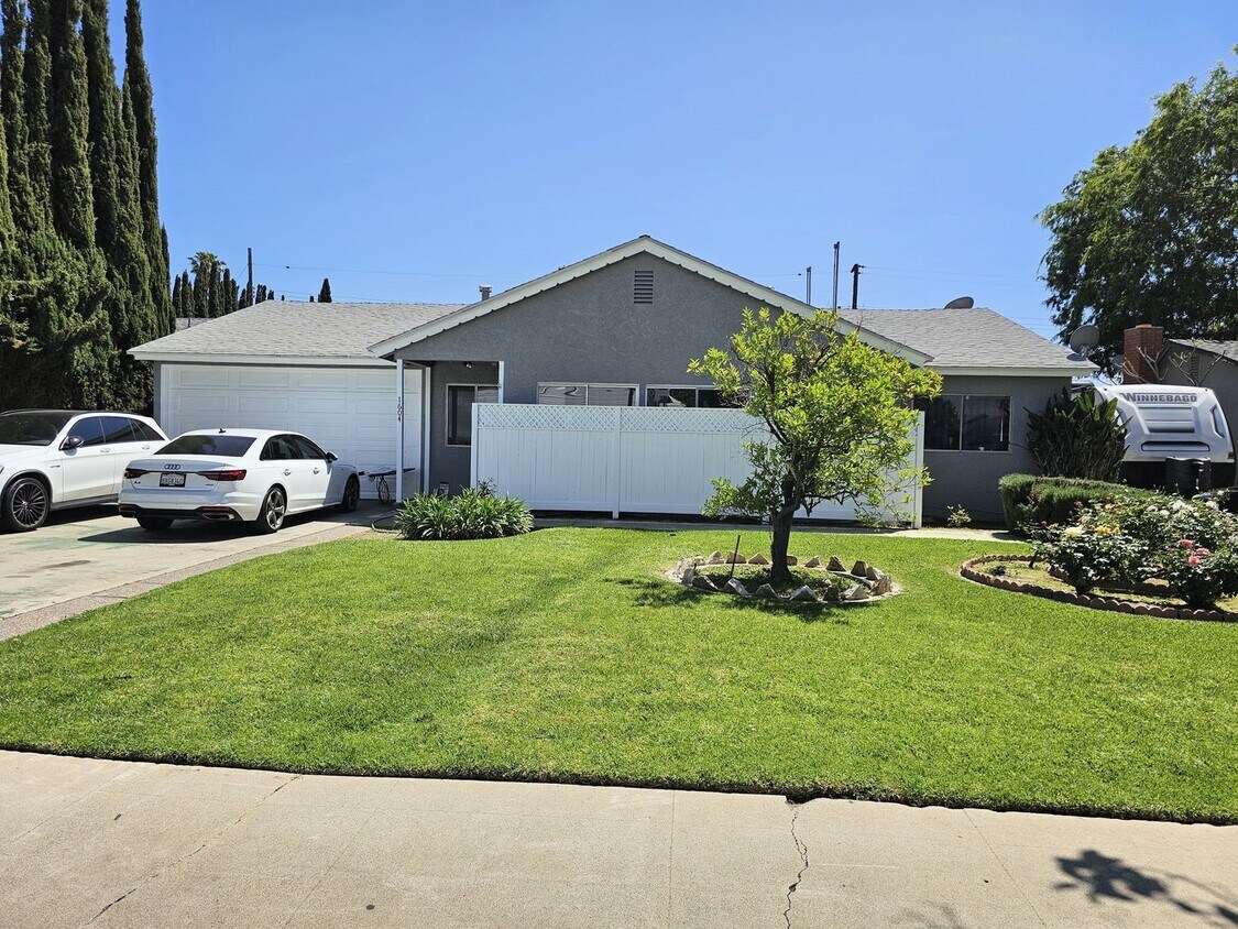 Photo - 1604 E Palm - AVAILABLE