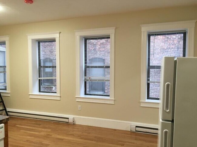 Foto del edificio - 887 Huntington Ave