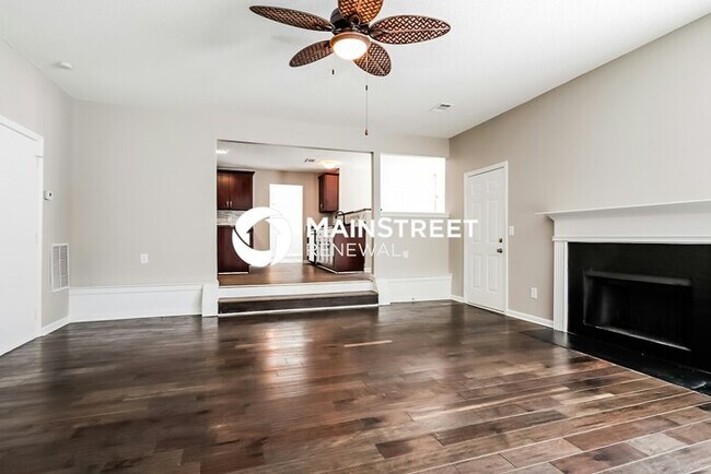 Building Photo - 4 Bedroom Pet-Friendly Home in Snellville, GA with Main Street Renewal