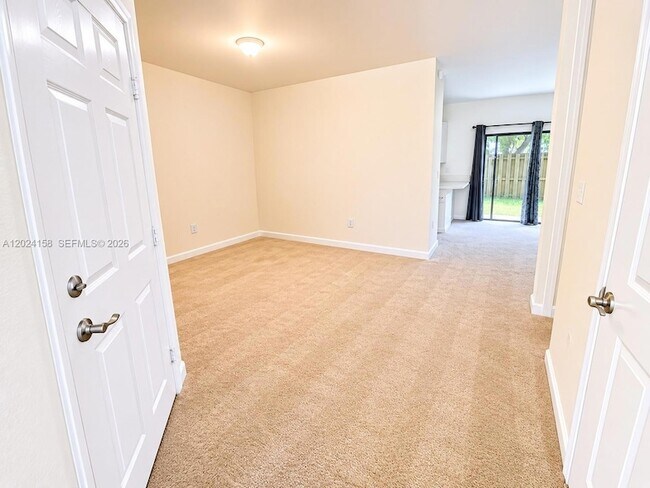 Foto del edificio - 3354 SE 2nd Ct