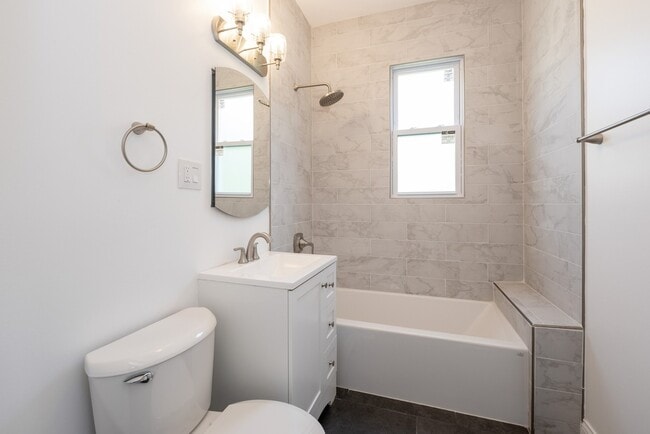 Foto del edificio - 4226 N Bernard St