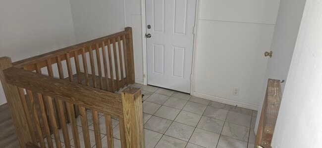 Building Photo - 2541 Holly Hill Grove Rd 1