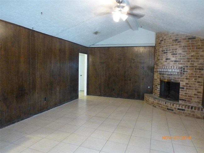 Building Photo - 10531 Huntington Estates Dr