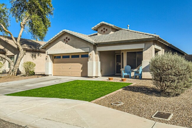 3 Bed/ 2 Bath House - Large Private Pool - 3 Bed/ 2 Bath House - Large Private Pool