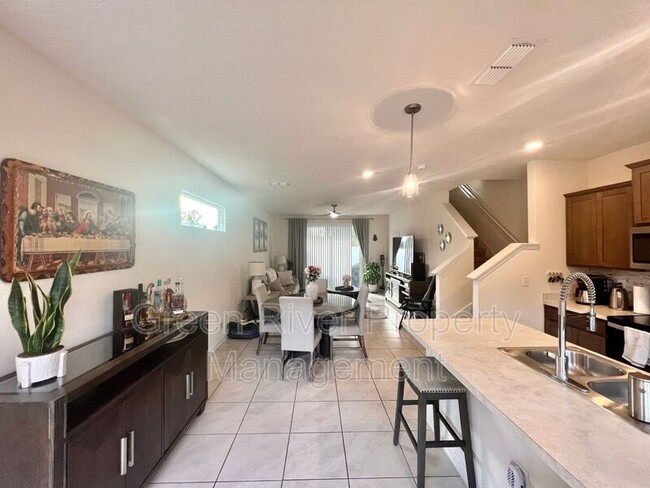 Building Photo - 575 Oakleaf Plantation Pkwy