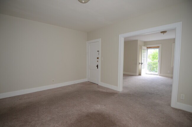 Foto del edificio - 5824 Arnsby Pl