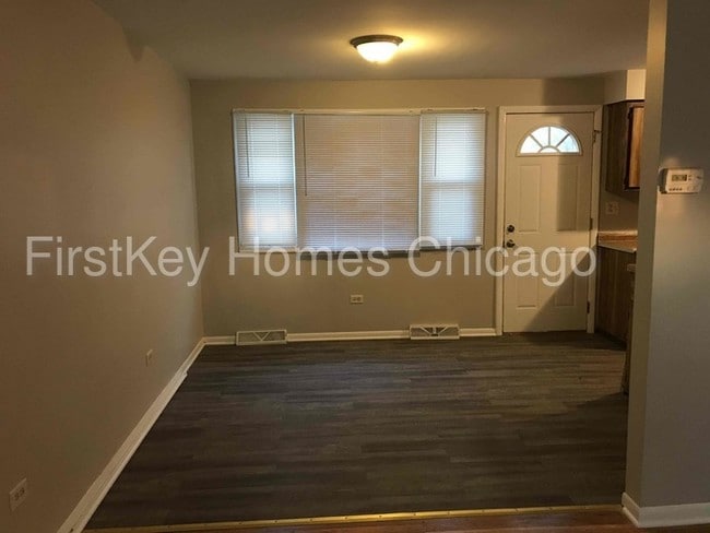 Building Photo - 13329 S Mackinaw Ave