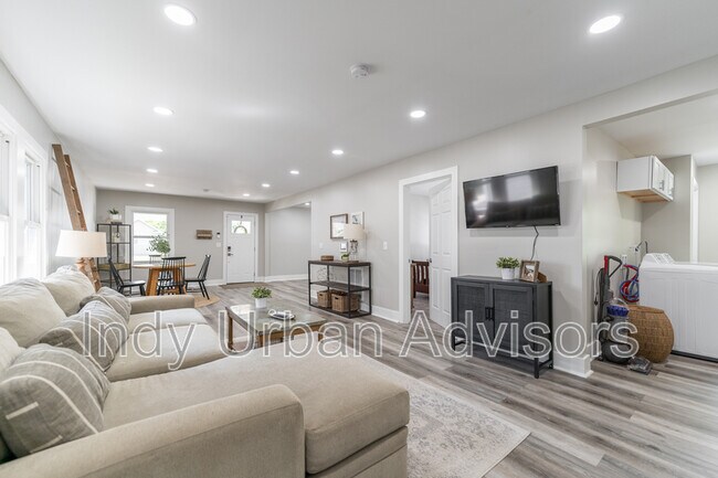 Foto del edificio - 537 N Sheffield Ave