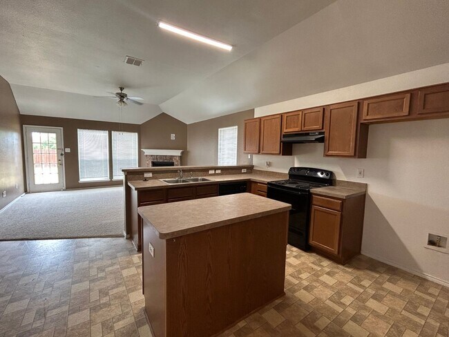 Foto del edificio - 4 Bedroom home in Burleson ISD